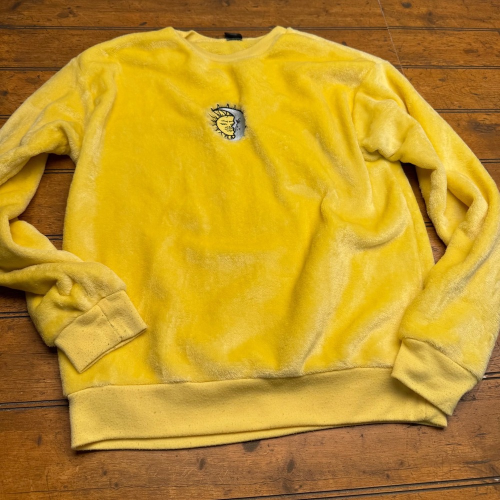 Cold Crush Yellow Faux Fur Fleece Sun Moon Celestial Embroidered‎ Sweatshirt S